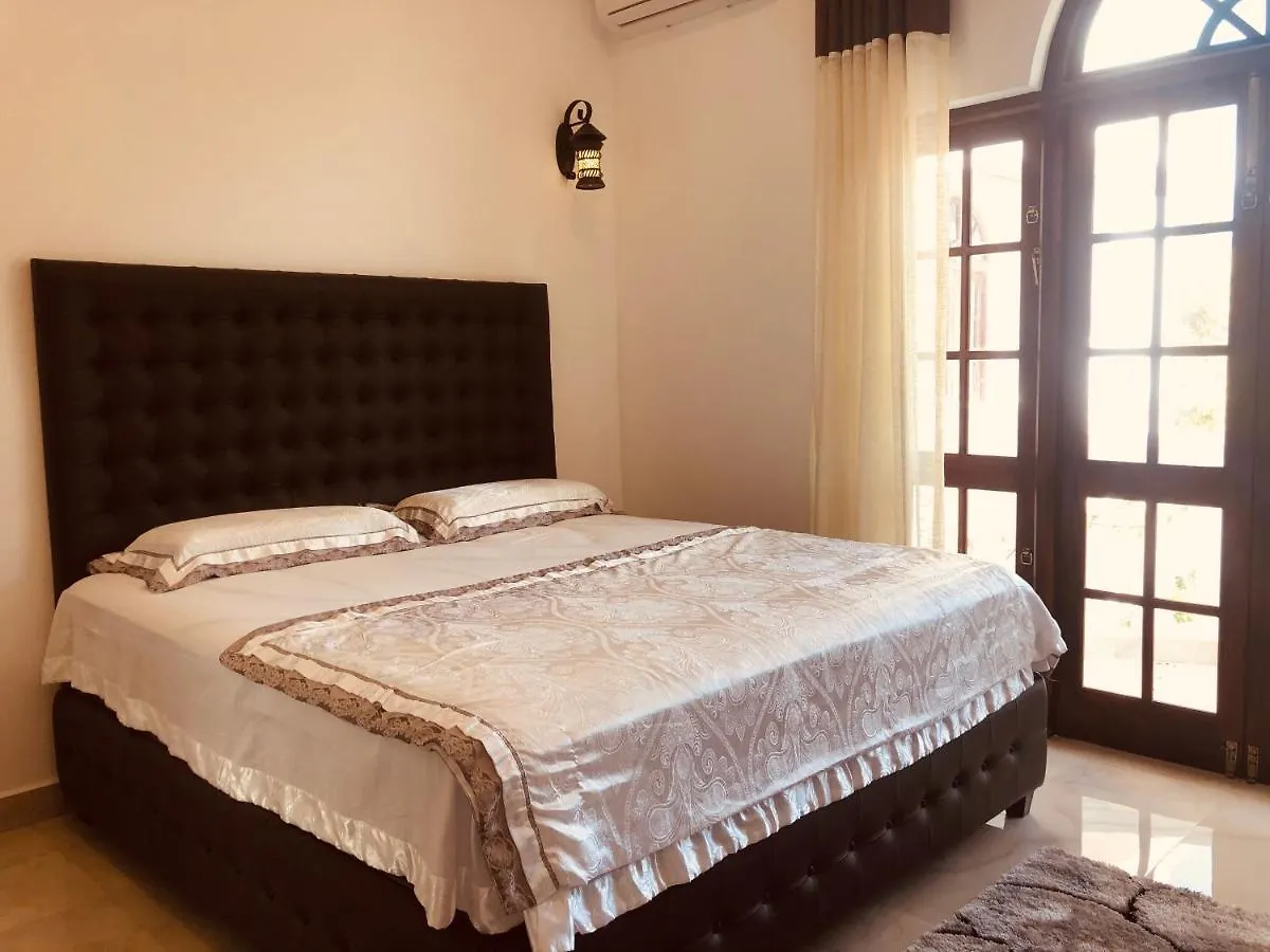 Tiverton Homestay Godagandeniya