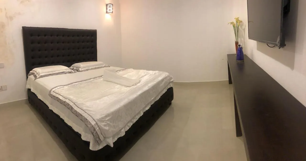 Tiverton Homestay Godagandeniya